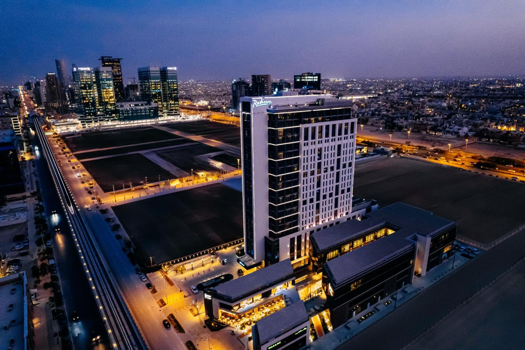 Radisson Hotel & Residence Riyadh Olaya Riade Exterior foto